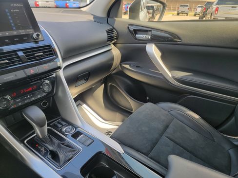 Used 2024 Mitsubishi Eclipse Cross SE image 25