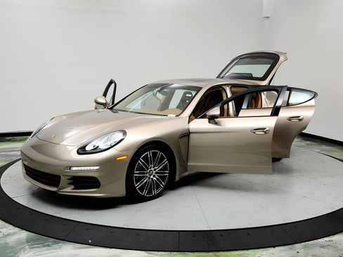 Used 2016 Porsche Panamera Edition w/ Premium Package Plus image 9