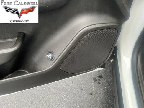 Used 2019 Chevrolet Blazer LT FWD image 29