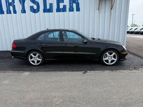 Used 2009 Mercedes-Benz E 350 4MATIC Sedan image 8