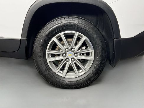 Used 2023 Chevrolet Traverse LT AWD/4WD image 31