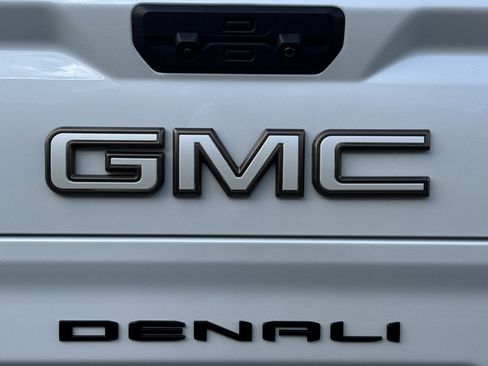 Used 2024 GMC Sierra 1500 Denali Ultimate AWD/4WD image 42