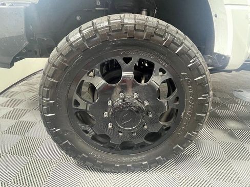 Used 2021 Ford F450 Platinum w/ FX4 Off-Road Package image 11