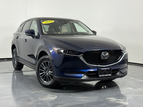 Used 2019 MAZDA CX-5 Touring FWD image 2