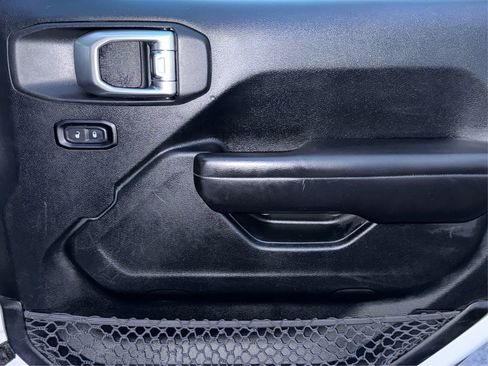 Used 2019 Jeep Wrangler Unlimited Sport S image 22