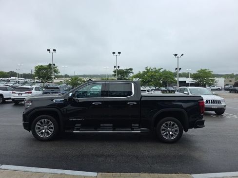 Used 2023 GMC Sierra 1500 Denali AWD/4WD image 4