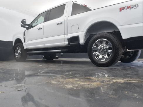 Used 2025 Ford F250 Lariat w/ Chrome Package AWD/4WD image 31
