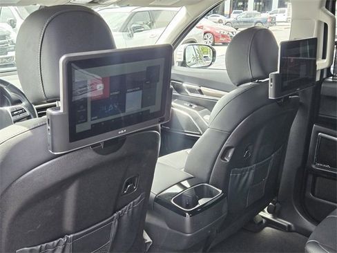 Used 2022 Kia Telluride SX w/ Nightfall Edition Package image 5