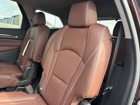 Used 2020 Buick Enclave Avenir w/ Avenir Technology Package image 15