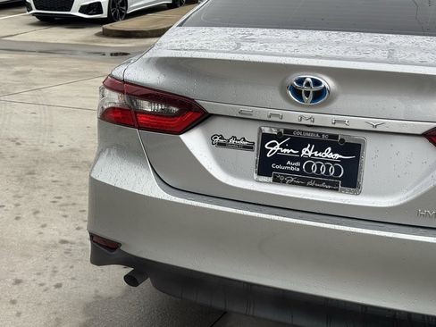 Used 2022 Toyota Camry LE w/ Cold Weather Package image 13