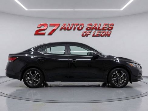 Used 2024 Nissan Sentra SV FWD image 7