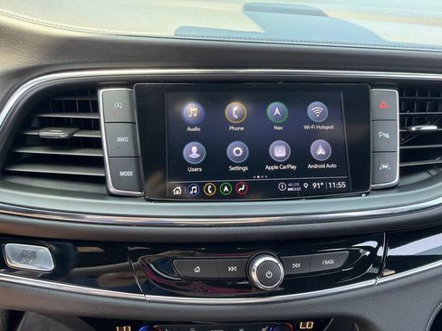 Used 2022 Buick Enclave Avenir w/ Avenir Technology Package AWD/4WD image 31