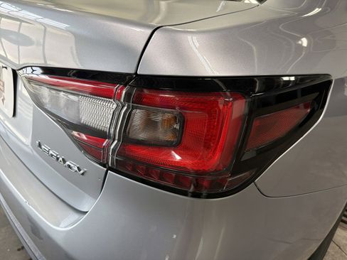 Used 2025 Subaru Legacy Premium AWD/4WD image 11