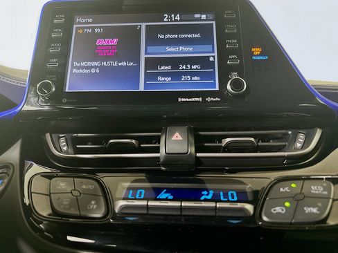 Used 2021 Toyota C-HR XLE image 23