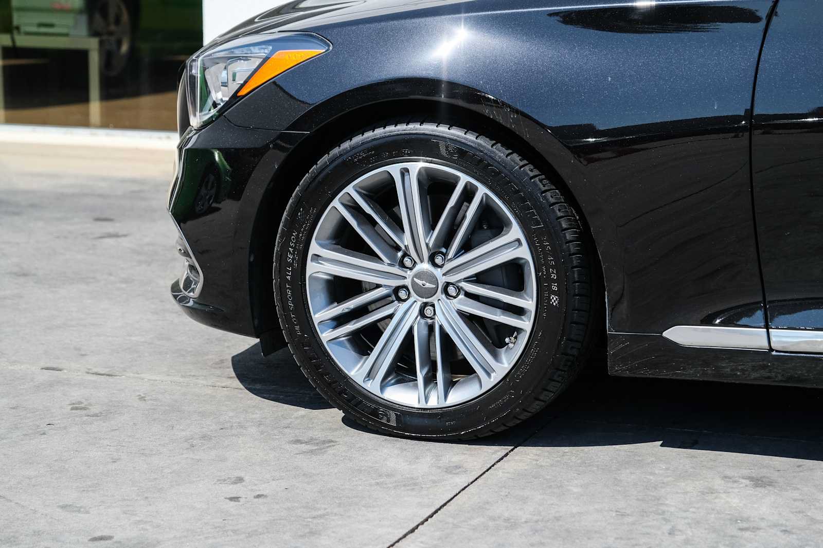 Used 2018 Genesis G80 3.8 w/ Option Group 02 RWD image 19