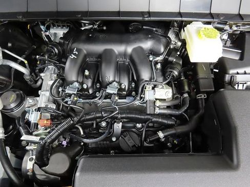 New 2026 Nissan Pathfinder SL w/ SL Premium Package AWD/4WD image 10