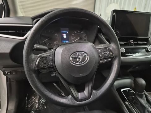 Used 2023 Toyota Corolla LE image 15