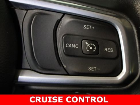 Used 2022 Jeep Wrangler Unlimited Sahara w/ Cold Weather Group image 26