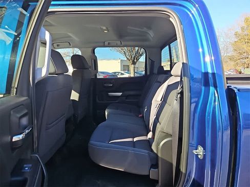 Used 2018 Chevrolet Silverado 1500 LT w/ All Star Edition image 9