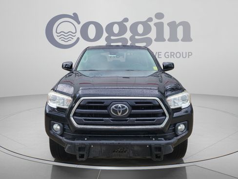 Used 2019 Toyota Tacoma SR5 AWD/4WD image 7
