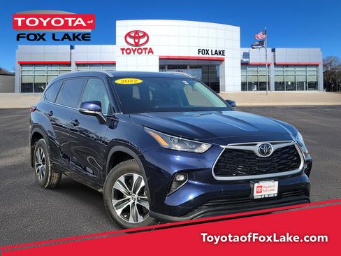 Used 2022 Toyota Highlander XLE image 1