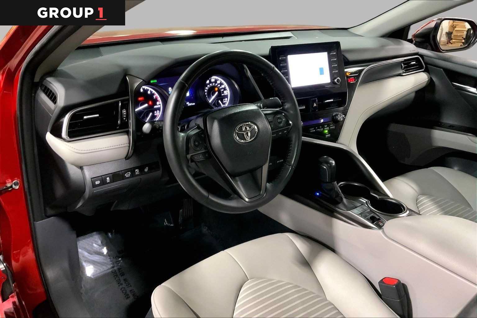 Used 2024 Toyota Camry SE w/ Cold Weather Package AWD/4WD image 18