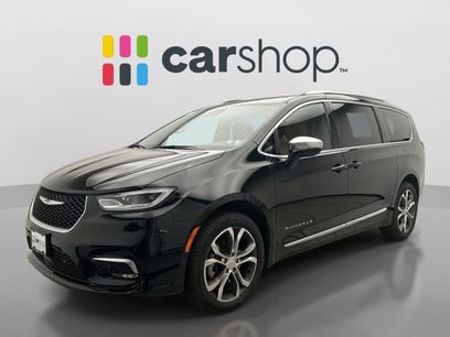 Used 2026 Chrysler Pacifica Pinnacle