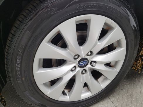 Used 2015 Subaru Legacy 2.5i Premium AWD/4WD image 31