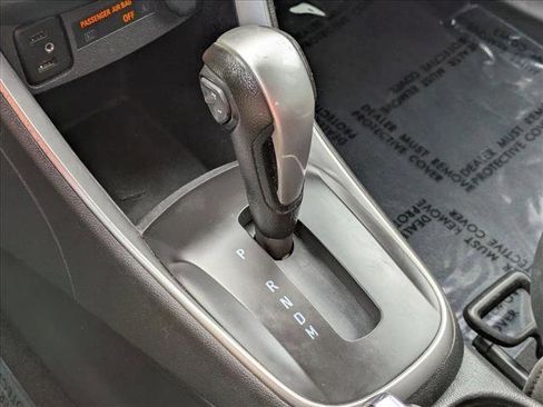 Used 2018 Chevrolet Trax LT w/ LT Convenience Package image 12