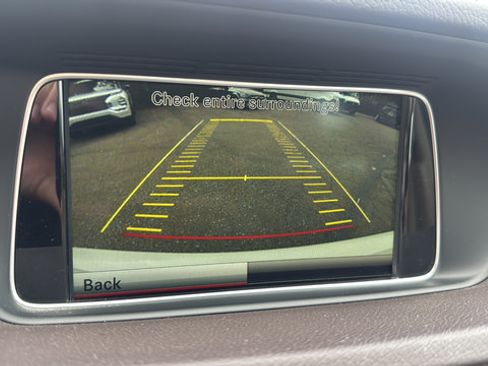 Used 2014 Mercedes-Benz E 350 Sedan image 19