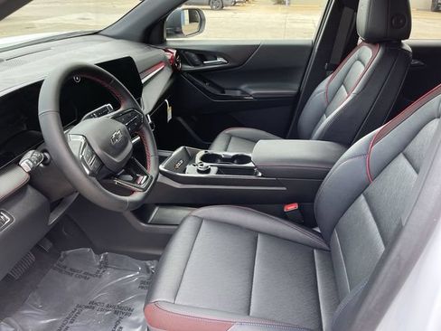 Used 2025 Chevrolet Equinox RS AWD/4WD image 11