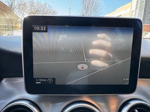 Used 2015 Mercedes-Benz CLA 250 4MATIC image 15