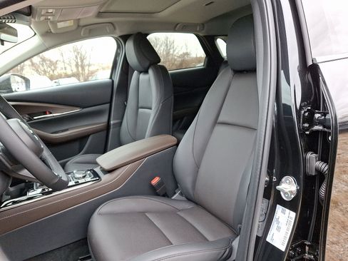 New 2025 MAZDA CX-30 AWD 2.5 S w/ Premium Package image 7