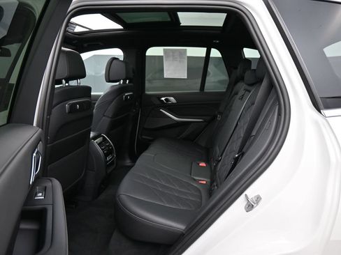 Used 2024 BMW X5 xDrive40i w/ Premium Package AWD/4WD image 17