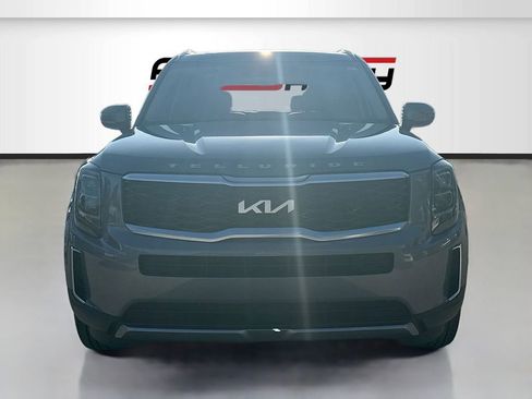 Used 2022 Kia Telluride EX w/ EX Premium Package image 2