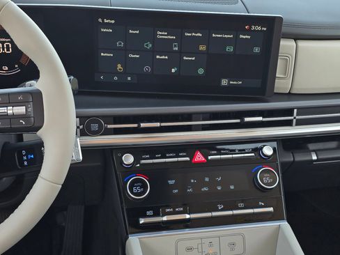 New 2026 Hyundai Santa Fe SE image 16