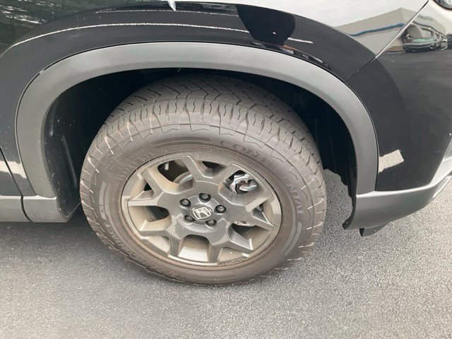 Used 2026 Honda Pilot TrailSport image 4