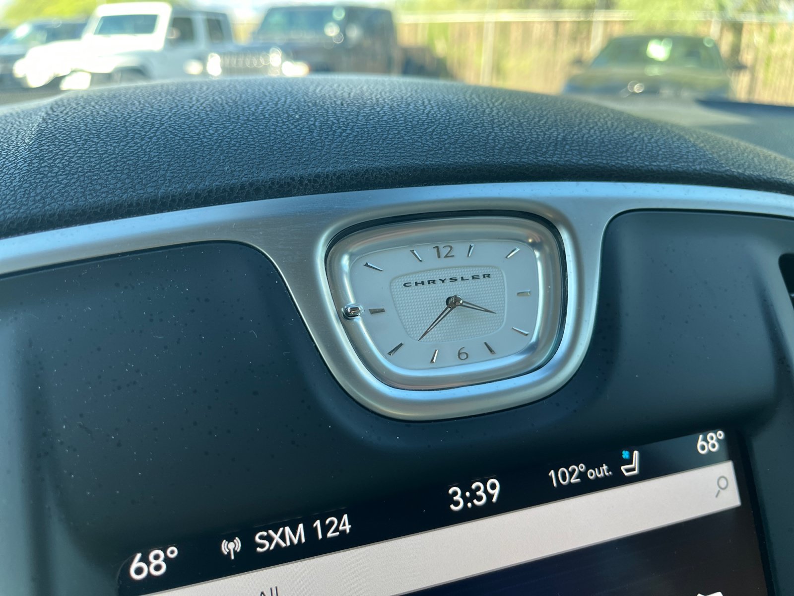 Used 2019 Chrysler 300 Limited w/ Safetytec Plus Group RWD image 25
