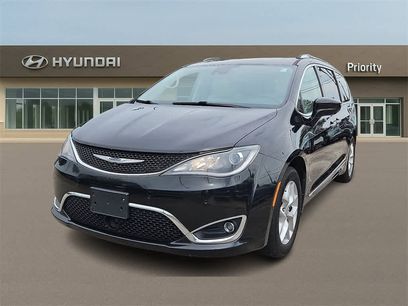 Used 2019 Chrysler Pacifica Touring-L Plus w/ Advanced Safetytec Group