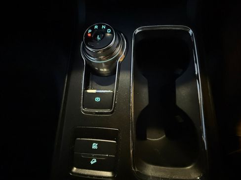 Used 2018 Ford Fusion SE w/ Equipment Group 601A image 19