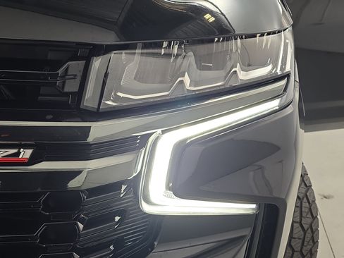 Used 2022 Chevrolet Tahoe Z71 w/ Luxury Package image 33