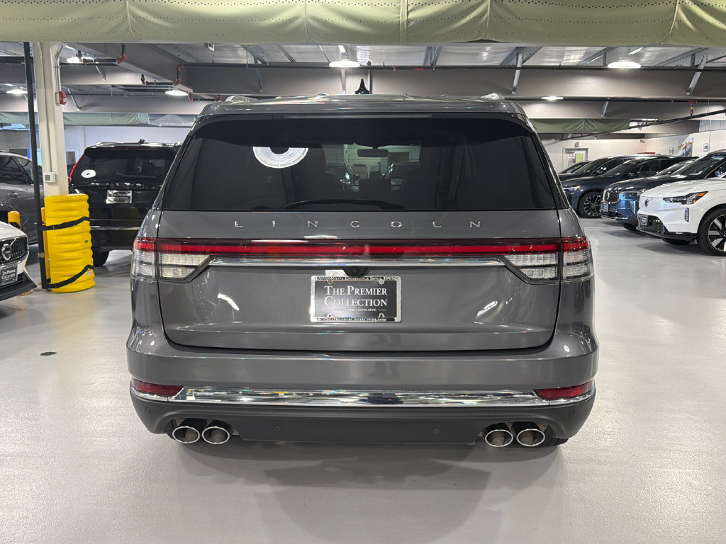 Used 2023 Lincoln Aviator Reserve w/ Elements Package Plus AWD/4WD image 5