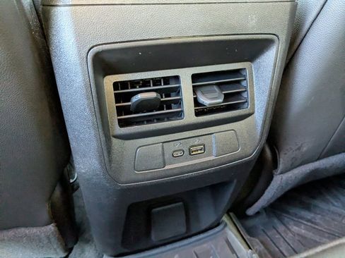 Used 2024 Chevrolet Colorado Z71 w/ Z71 Convenience Package 2 image 15