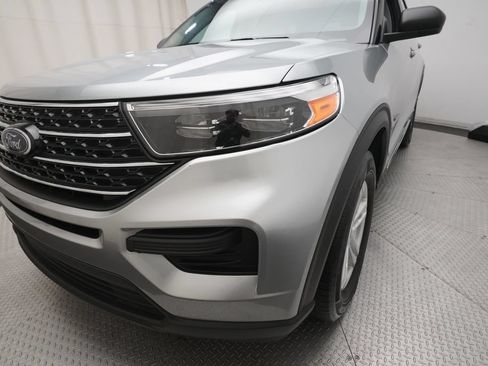 Used 2024 Ford Explorer XLT AWD/4WD image 22