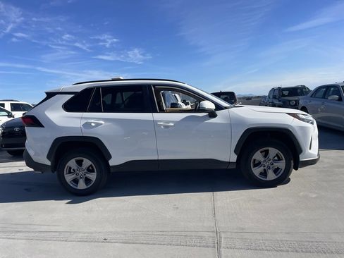 Used 2025 Toyota RAV4 XLE image 3