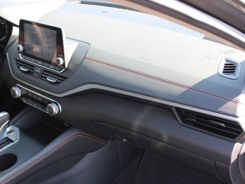 Used 2022 Nissan Altima 2.5 SR w/ Midnight Edition Package image 31