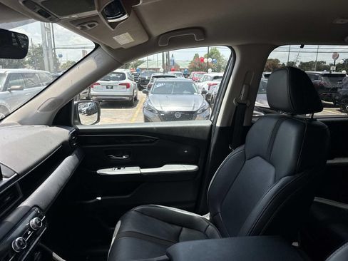 Used 2023 Honda Pilot EX-L image 16