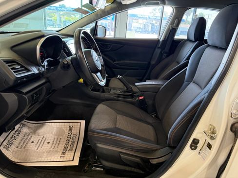 Used 2021 Subaru Crosstrek 2.0i Premium AWD/4WD image 9