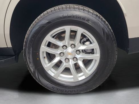 Used 2024 Chevrolet Tahoe LT RWD image 35