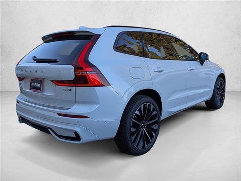 New 2026 Volvo XC60 B5 Ultra w/ Climate Package image 2